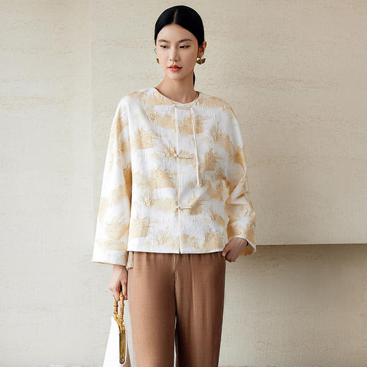 玳莎新中式圆领薄外套女2024早秋新款提花印花盘扣设计连肩袖上衣  EC37304 商品图0