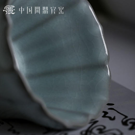 问鼎官窑庚子宋青瓜棱杯 商品图2