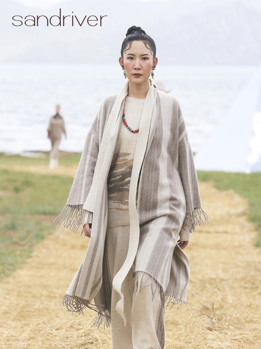 青海羊绒女士条纹大衣SJF96W399N 商品图0