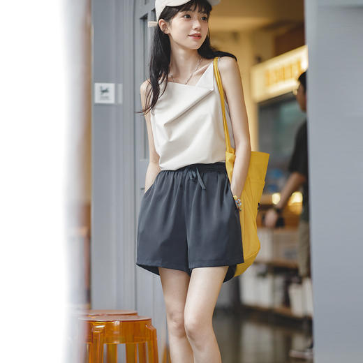 马登女装美式休闲运动刺绣短裤夏季百搭显瘦丝感高腰运动阔腿裤 商品图3