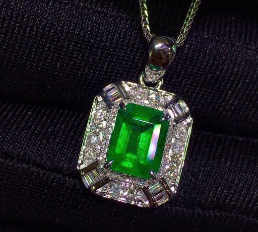 2.27ct 祖母绿吊坠 商品图1