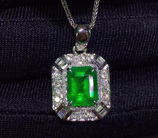 2.27ct 祖母绿吊坠 商品图5