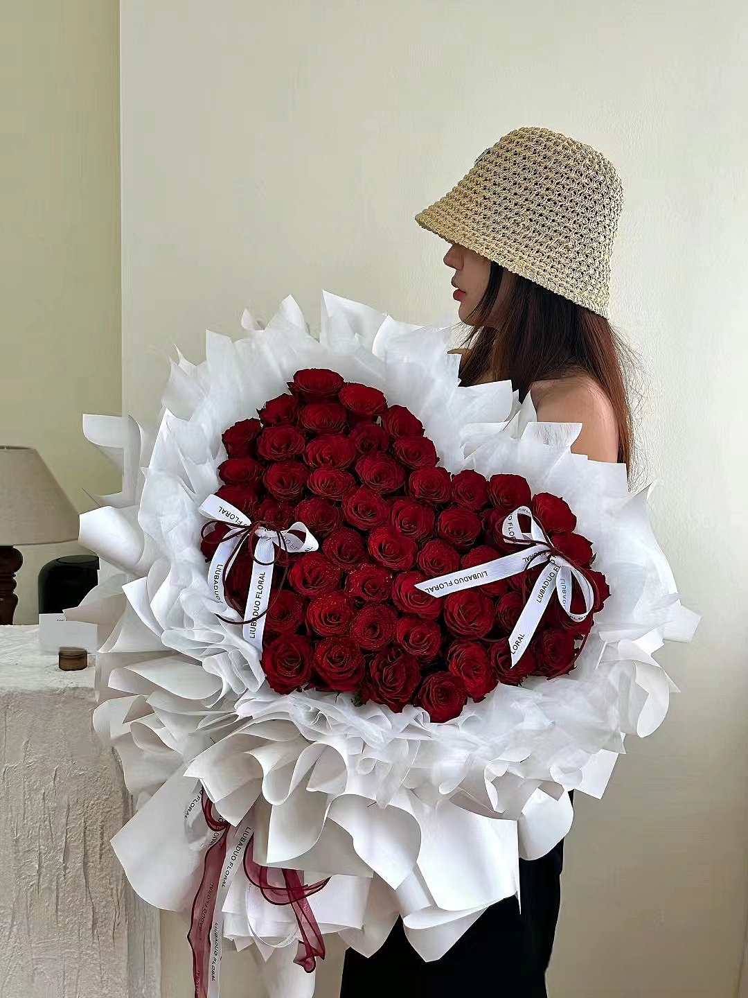 33支52支玫瑰心形花束二选一