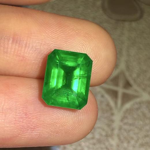 4.25ct 祖母绿裸石 商品图3