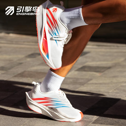 【特价 不支持退换货】引擎鸟马拉松回弹CU竞速跑鞋 商品图0
