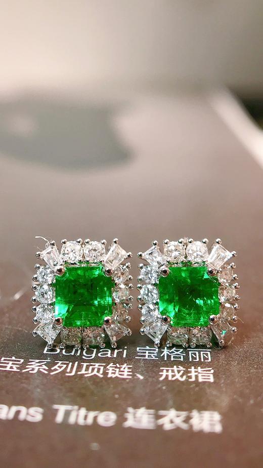 0.87ct 祖母绿耳钉 商品图2