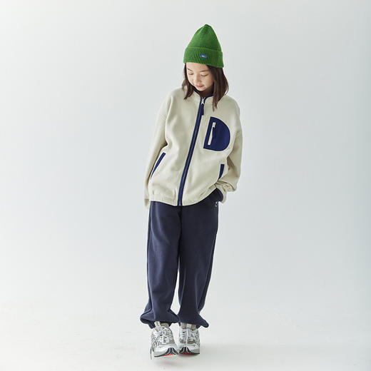 棵初24新品秋季童装双面摇粒绒保暖外套中大童软糯撞色口袋拉链衫 商品图3