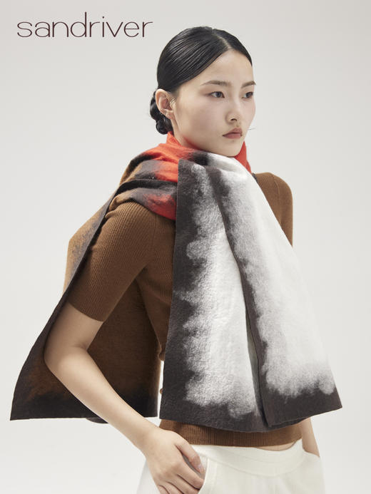 “致敬ROTHKO”真丝羊绒相拼手工毛毡围巾SJF96P718N 商品图1