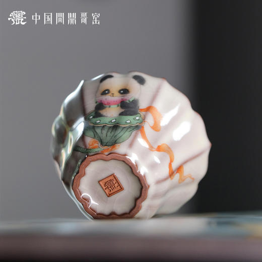 问鼎哥窑碎玉瓜棱杯（憨态可掬） 商品图4