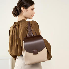 真皮旅行旅游轻大容量，通勤旅游双肩包QSL- 2695