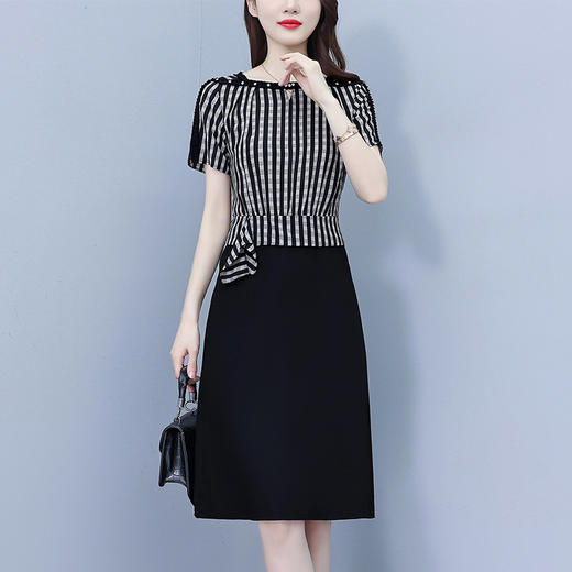 雀说条纹拼接连衣裙女新款时尚洋气韩版假两件简约显瘦中长裙AL8535 商品图1