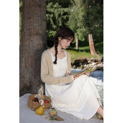 鹿向南「暮色花田」法式气质连衣裙女L39528SY 商品图2