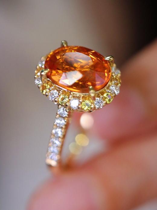 2.49ct 4.13g 芬达石戒指 商品图4