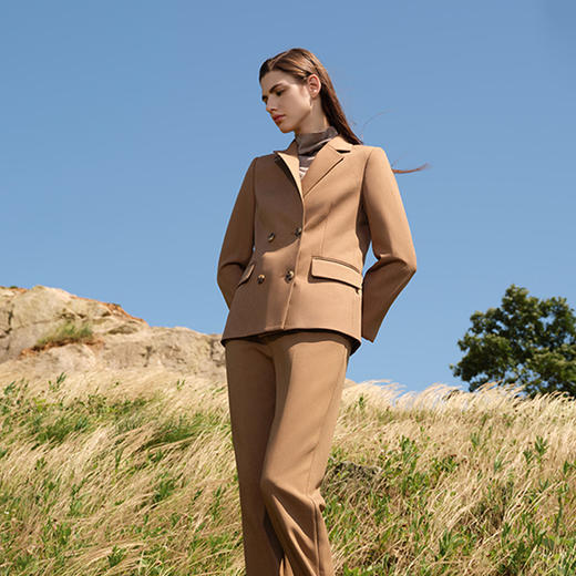 【双排扣小西装外套】24年早秋新款女士时尚通勤V领西装外套 商品图4