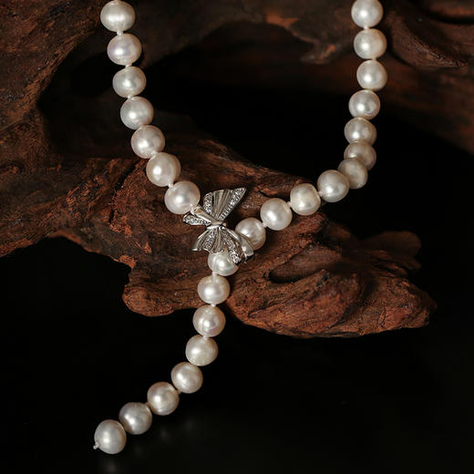 Manreya玛芮雅温柔蝶语法式蝴蝶珍珠项链锁骨链个性时尚饰品 商品图10