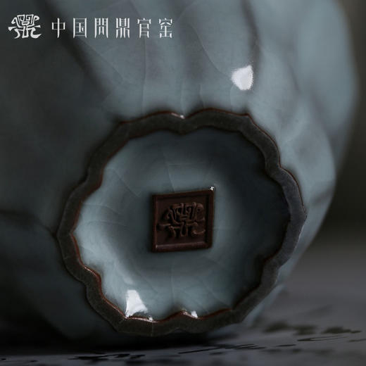 问鼎官窑庚子宋青瓜棱杯 商品图4