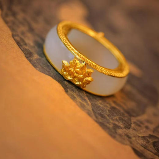 龢盒原创 香雪和田白玉足金戒指 商品图1