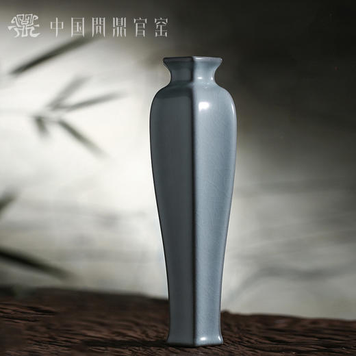 问鼎官窑庚子宋青六边梅式瓶 商品图0