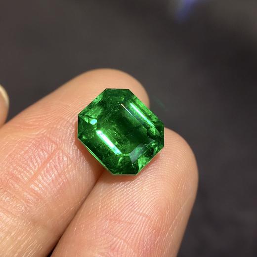 3.28ct 祖母绿裸石 商品图5