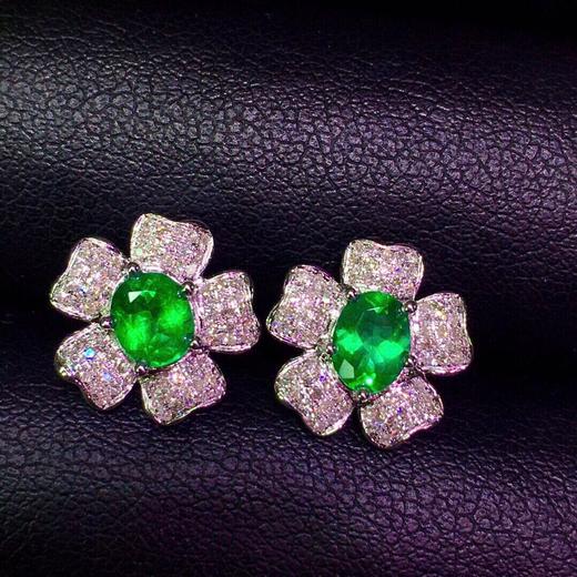 1.4ct 祖母绿耳钉 商品图1