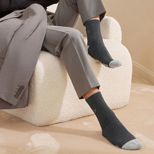 柒牌毛圈袜子男秋冬季加厚保暖舒适中筒袜男士防臭抗菌休闲长袜子	127F70570 商品图1