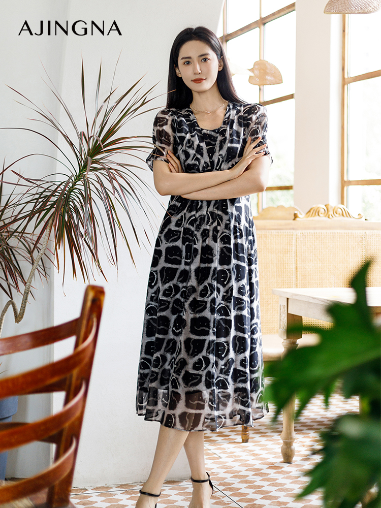 【商场同款】阿菁娜夏季新款桑蚕丝V领收腰A摆印花连衣裙A30X112100