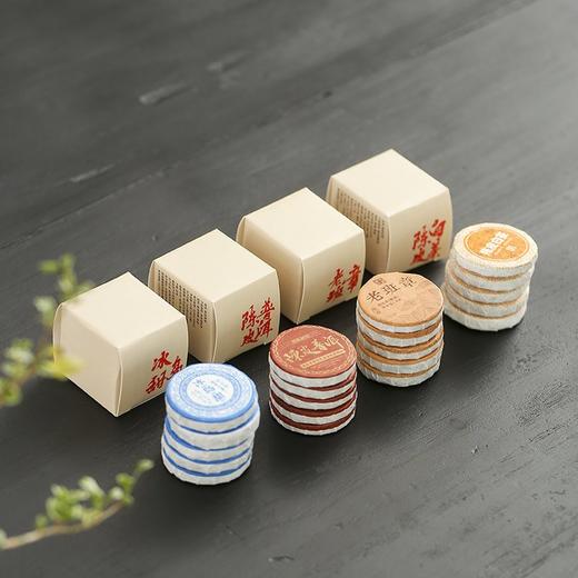 ￥99开抢！千元级别，中国制茶大师林明仔监制【珐琅牡丹茗茶四享礼盒】宫廷御用珐琅彩制工艺 一壶二杯 礼盒+手提礼袋 搭配四款顶级茶饼#老班章 #冰岛甜 #陈皮普尔 #陈皮白茶 商品图7