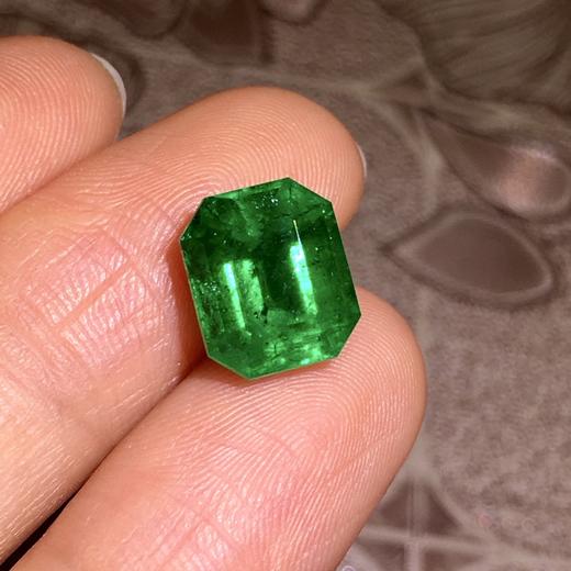 3.83ct 祖母绿裸石 商品图6
