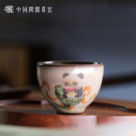 问鼎哥窑碎玉韶秀杯（憨态可掬）