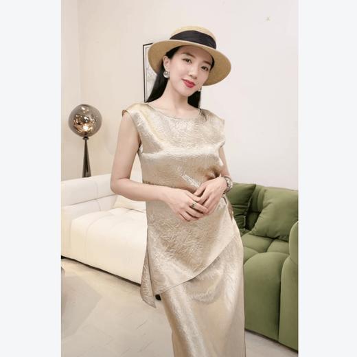 【破价】N°28 夏款设计师不规则无袖气质上衣8A23S565 商品图1