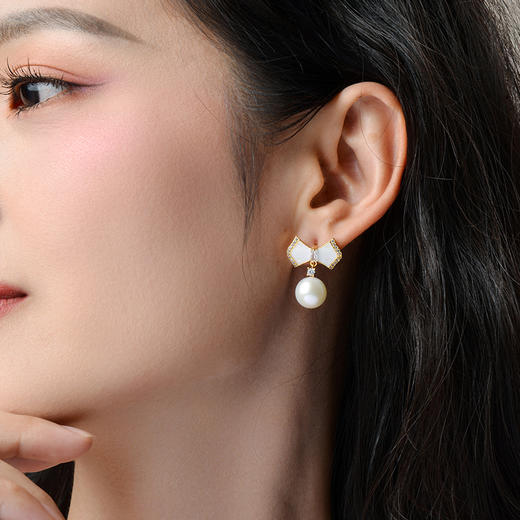 Manreya玛芮雅夏蝶珍珠贝母耳钉气质简约百搭珍珠耳钉 商品图1