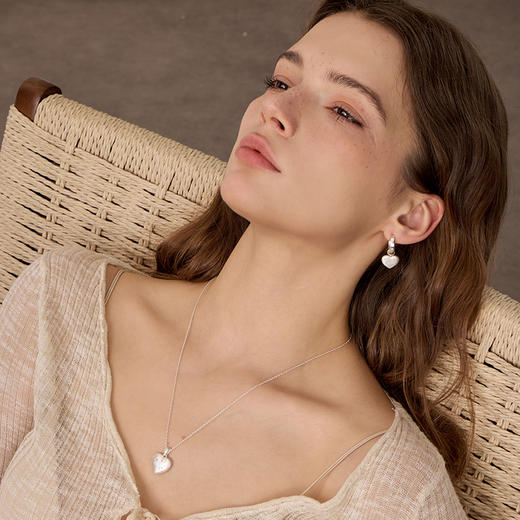 ARSIS｜星夜系列 丝光爱心双面耳圈 商品图2