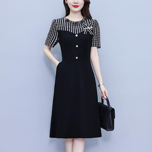 雀说条纹拼接连衣裙女新款时尚洋气圆领韩版假两件简约中长裙AL8530 商品图0