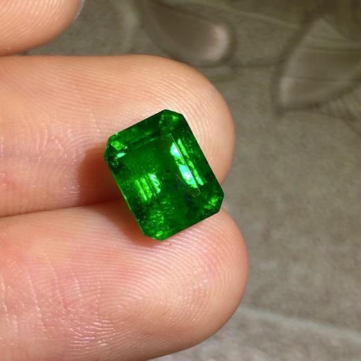 2.51ct 祖母绿裸石 商品图2