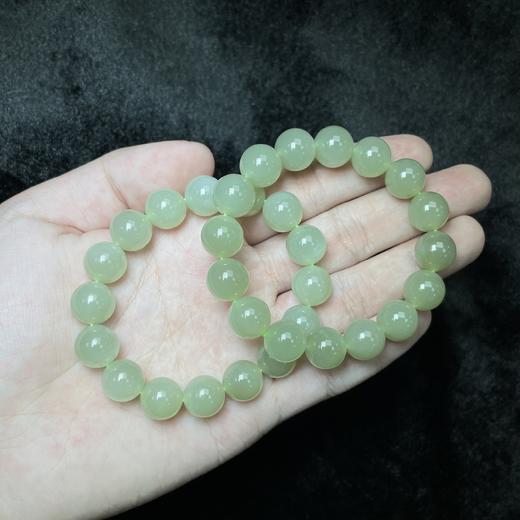 玉美人菲菲/和田玉圆珠约12mm手串~~多样性发一颜色可选择 商品图0