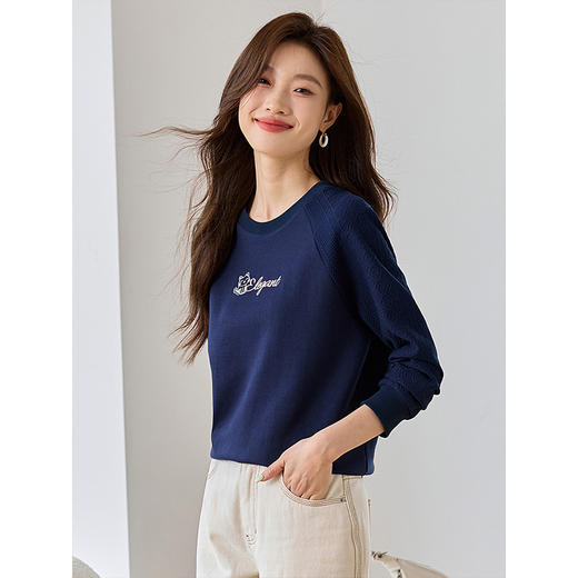 【年中特卖】熙世界美式刺绣圆领卫衣慵懒风春秋肌理针织插肩袖宽松套头上衣 商品图1