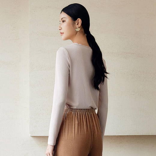 玳莎拼接设计感圆领针织衫女2024新款显瘦纯色内搭长袖上衣  EC32303 商品图3