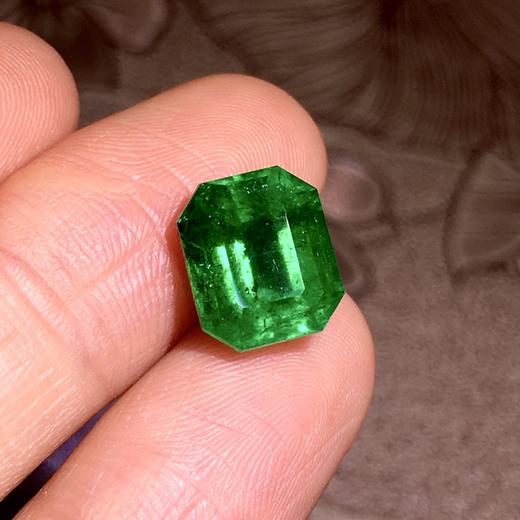 3.83ct 祖母绿裸石 商品图0