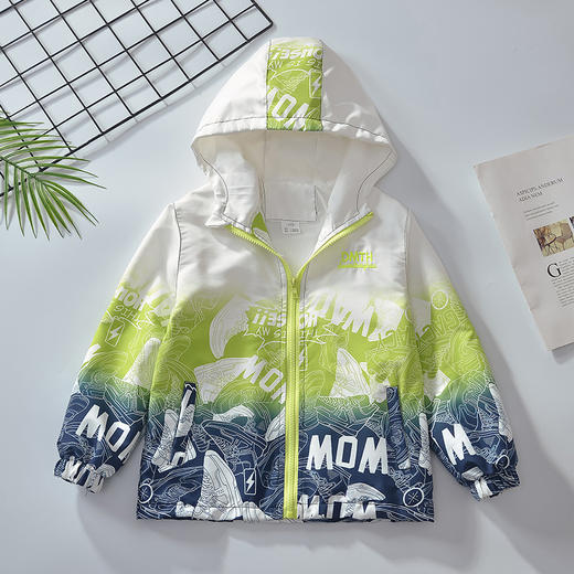 【反季清仓】儿童冲锋衣男女童薄款外套冲锋衣 防风防水外套秋季中大童装100% 商品图0