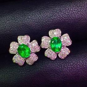 1.4ct 祖母绿耳钉