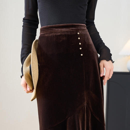 剩S/XL 米思阳2026春季新款优雅气质高级感丝绒鱼尾裙超好看半身裙女3355 商品图4