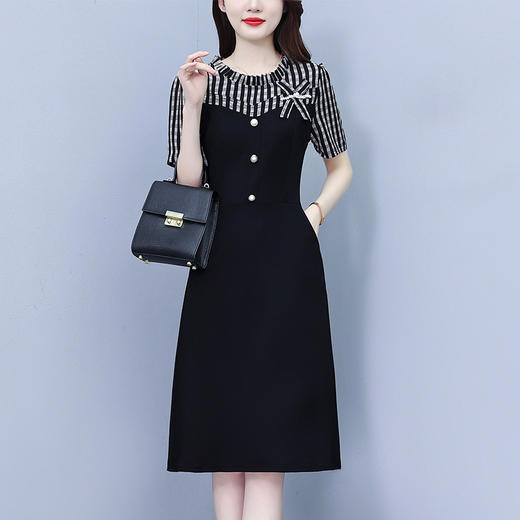 雀说条纹拼接连衣裙女新款时尚洋气圆领韩版假两件简约中长裙AL8530 商品图1