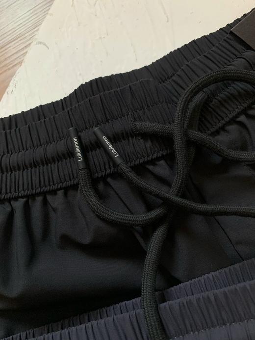 点此购买 lululemon男士春夏款休闲运动长裤 LL 293408 商品图9