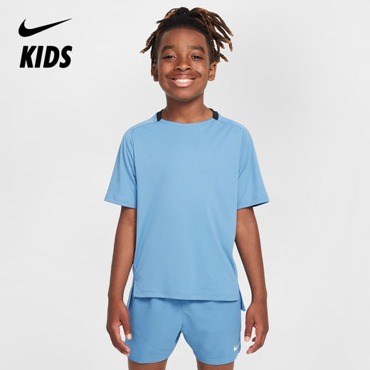 Nike Multi Dri-FIT 大童（男孩）训练上衣 FB1292 商品图0
