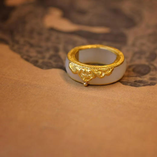 龢盒原创 香雪和田白玉足金戒指 商品图2