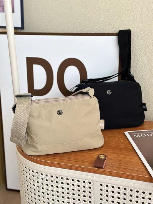 ⏰外贸毁约❗出口转内销❗原价39美金💢 现在39.9清仓❗闷声捡大漏❗【防泼水时尚女士休闲斜挎包】 商品图2