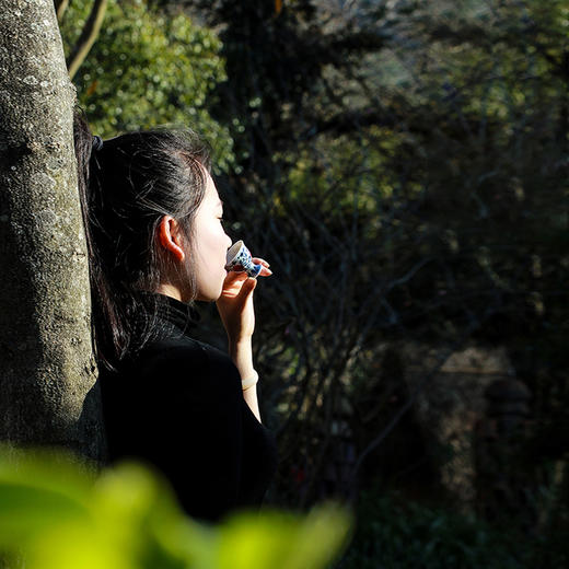 歲合山房俞强款青花釉里红缠枝莲小酒杯（缺货） 商品图4