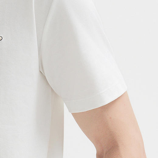 【断码清仓】HX 夏季圆领短袖T恤S102423592101/02 商品图7