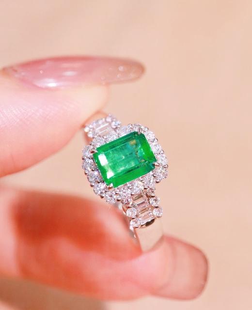 0.85ct 4.24g 祖母绿戒指 商品图6