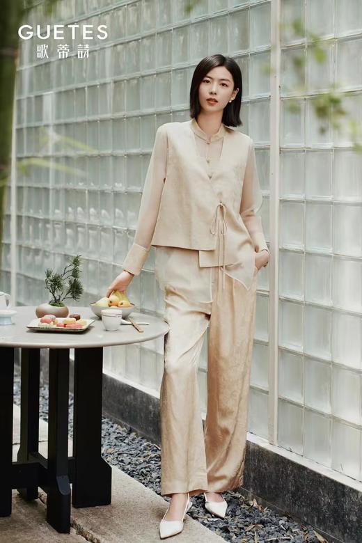 歌蒂诗GUETES 女装上衣8E31S1391 商品图3